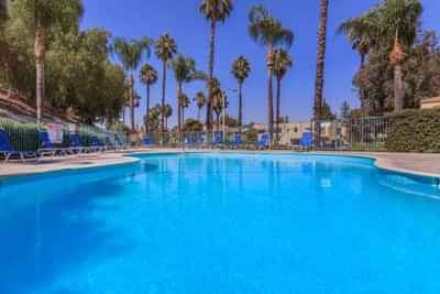 Canyon Country Villas, Santa Clarita - Santa Clarita, California, United States - Amenities