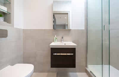 Studio Apartment, 69 Lawrence Road, London N15 4FZ (Studio 3) - London, England, United Kingdom - Studio - Bathroom