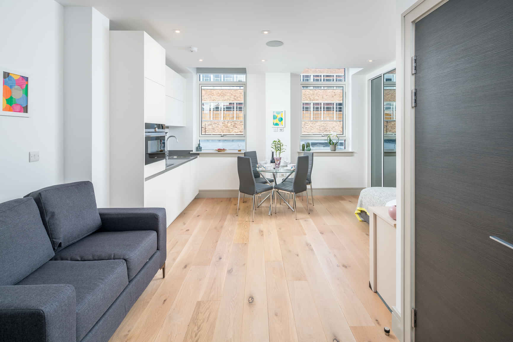 Studio - Kitchen?w=400&h=260&fit=crop&q=40&auto=format&trim=auto