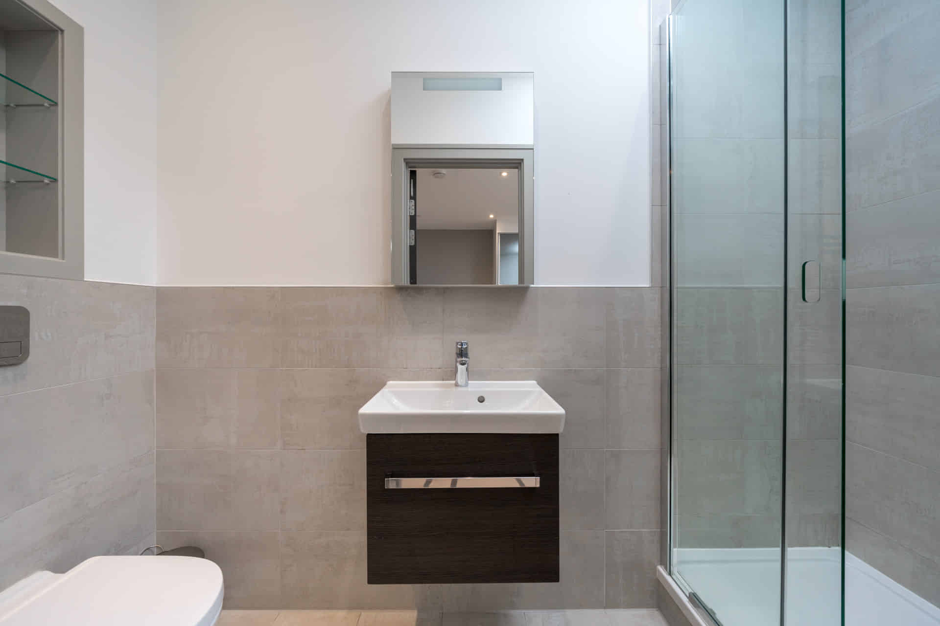 Studio Flat - Amenities?w=400&h=260&fit=crop&q=40&auto=format&trim=auto