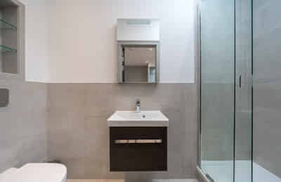 Studio Flat - Amenities?w=400&h=260&fit=crop&q=40&auto=format&trim=auto