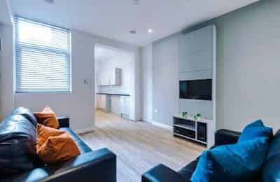 Bedroom 1 - Bathroom?w=400&h=260&fit=crop&q=40&auto=format&trim=auto