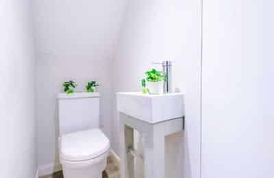 Room in a 4 Bedroom Apartment, 32 Cauldon Road, Stoke-on-Trent ST4 2ED - Stoke-on-Trent, England, United Kingdom - Bedroom 1 - Bathroom