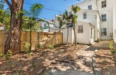 Room in a 10 Bedroom Apartment, 76 City Road, Chippendale, Sydney - Sydney, New South Wales, Australia - Exterior