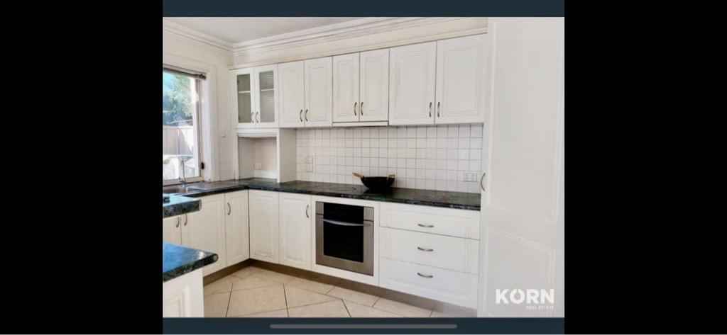 Room 2 - Common Area?w=400&h=260&fit=crop&q=40&auto=format&trim=auto