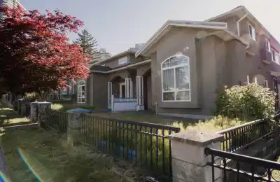 5859 Sussex Ave, Burnaby - Burnaby, British Columbia, Canada - Exterior
