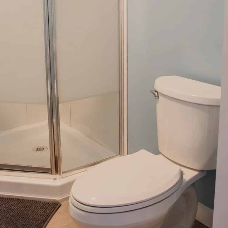 Exterior?w=400&h=260&fit=crop&q=40&auto=format&trim=auto