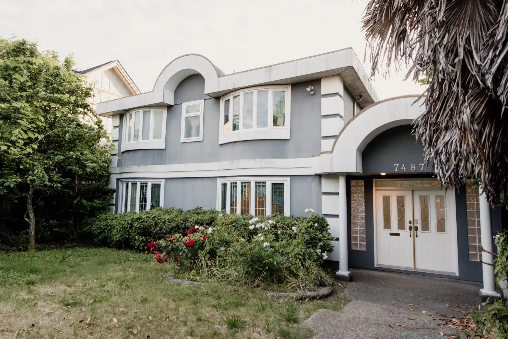 7487 Granville St, Vancouver - Vancouver, Canada - Exterior