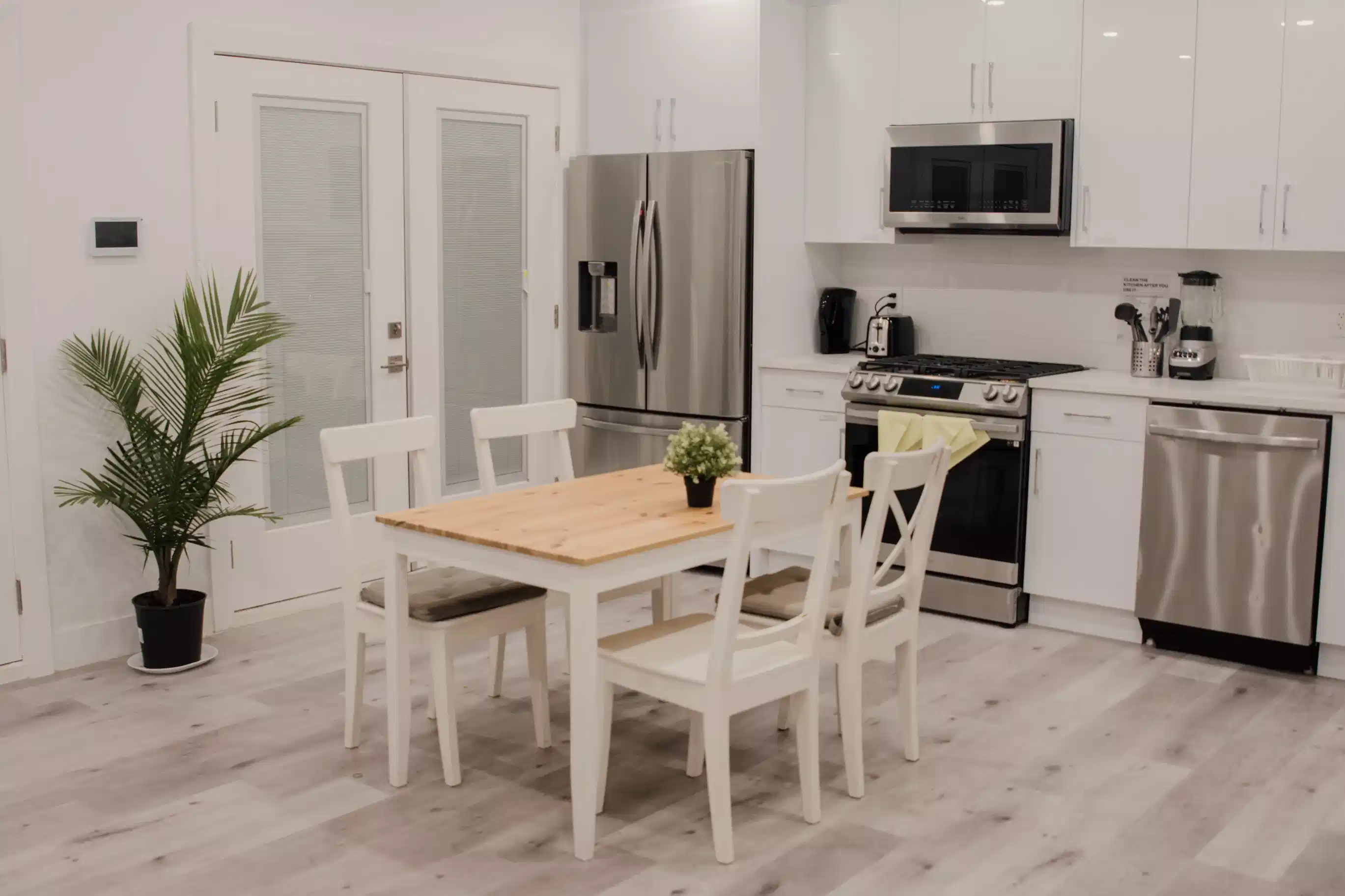 5140 Slocan St, Vancouver - Vancouver, Canada - Kitchen