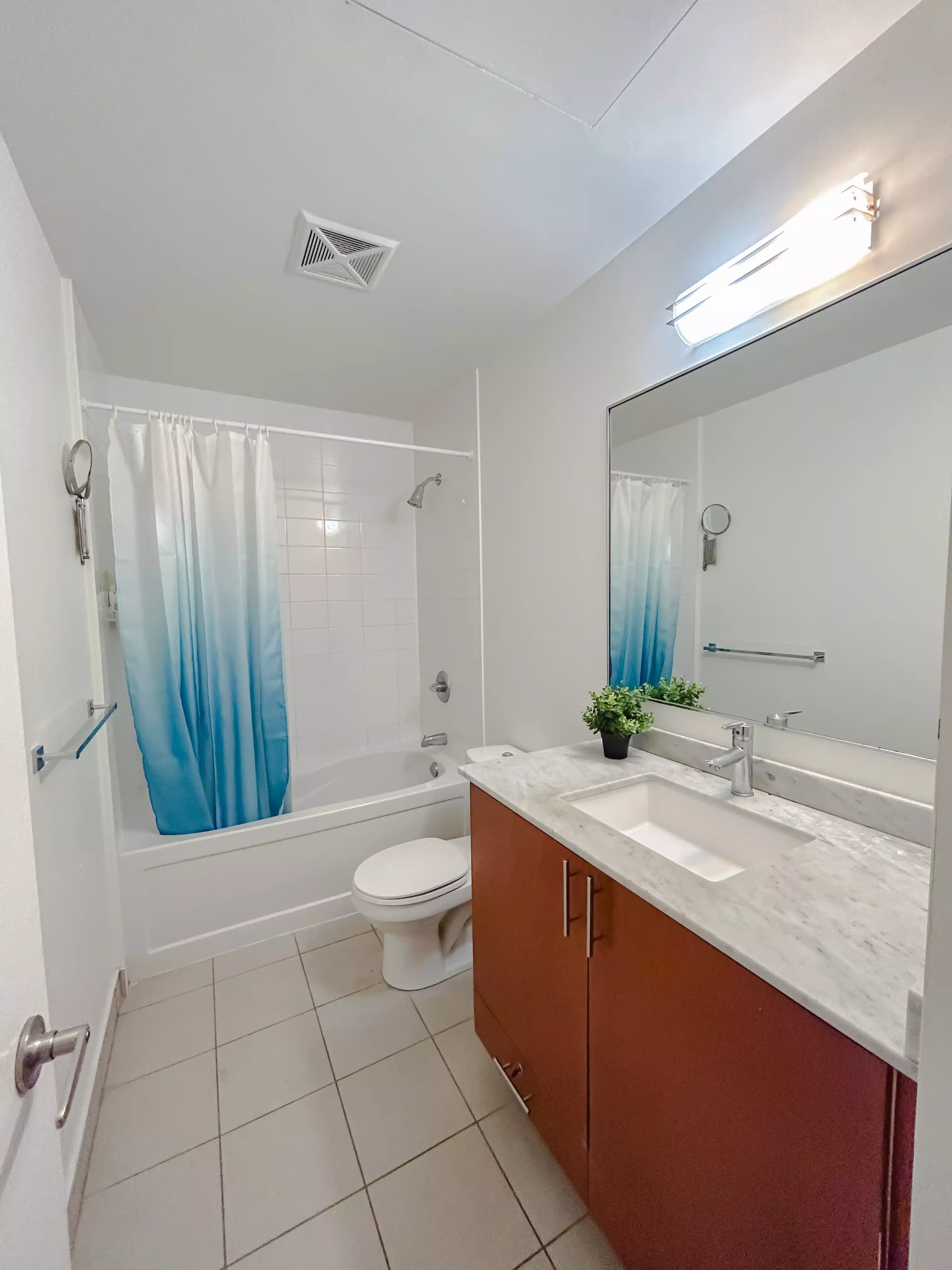 210 - 260 Sackville Street, Toronto 5