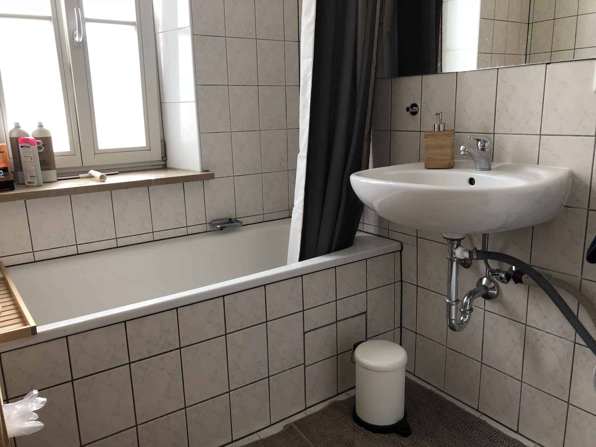 Common Area?w=400&h=260&fit=crop&q=40&auto=format&trim=auto