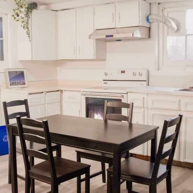 Granville Basement - Amenities?w=400&h=260&fit=crop&q=40&auto=format&trim=auto