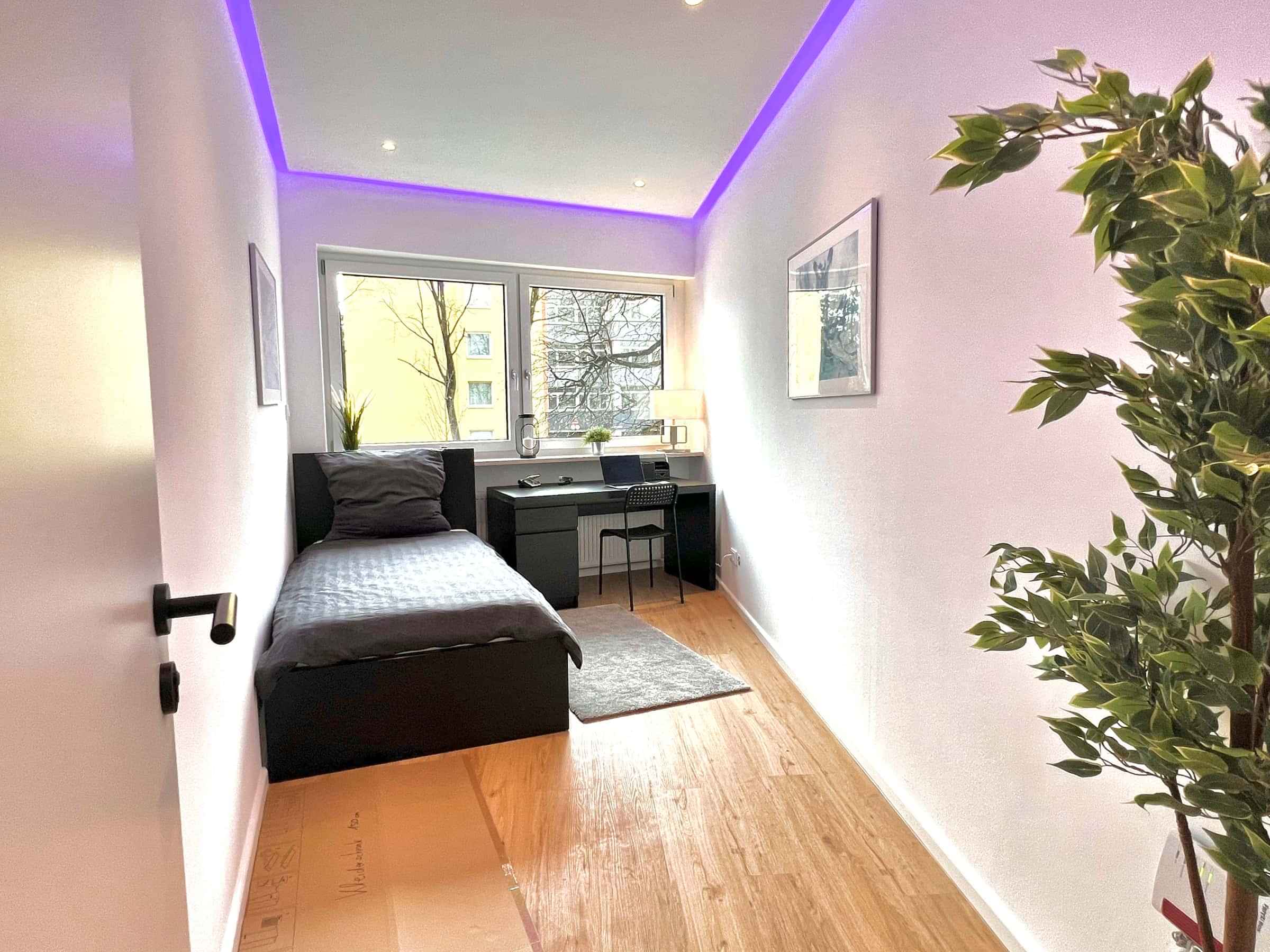 Ottobrunner Straße, Munich - Munich, Germany - Room 2 - Bedroom