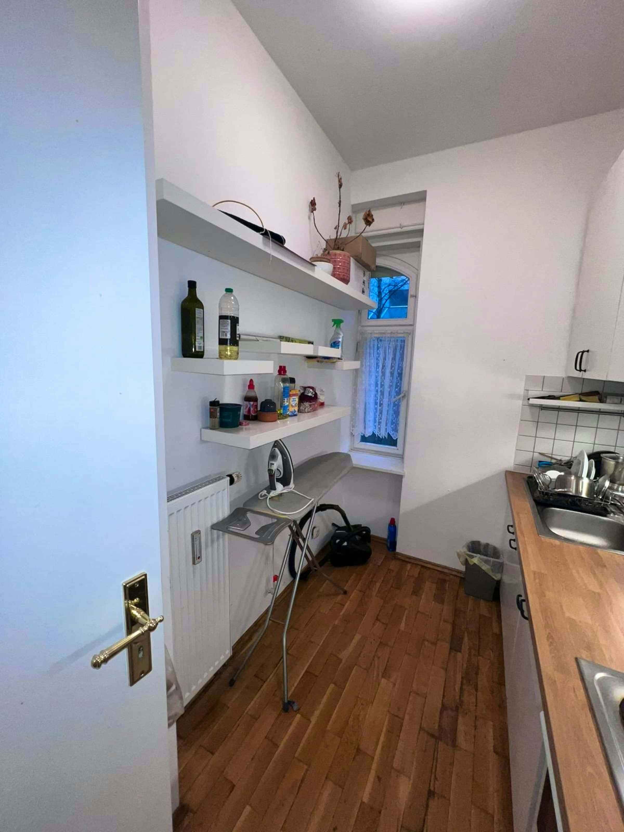 Schleißheimer Straße, Munich - Munich, Germany - Room 1 - Kitchen