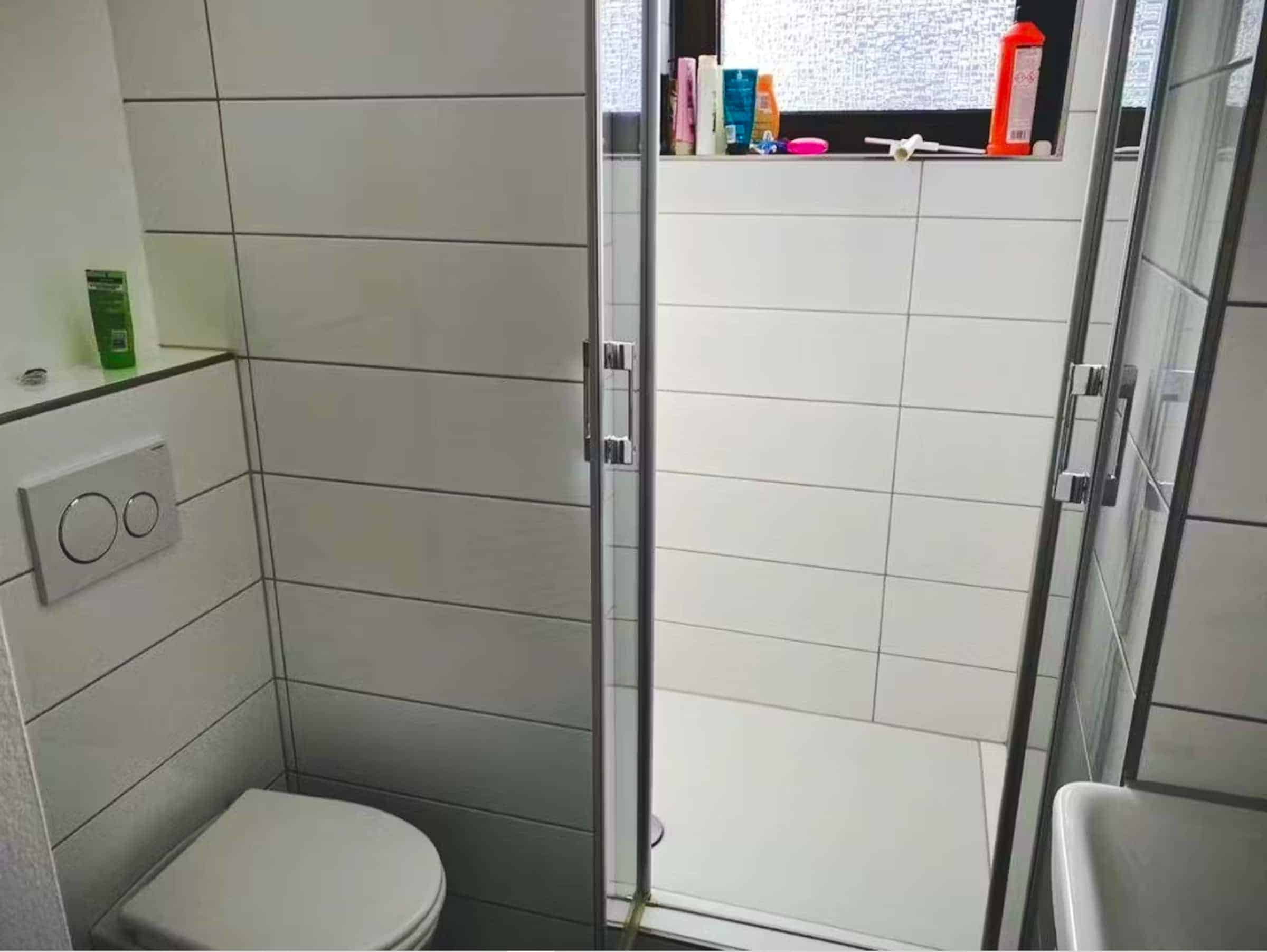 Amenities?w=400&h=260&fit=crop&q=40&auto=format&trim=auto