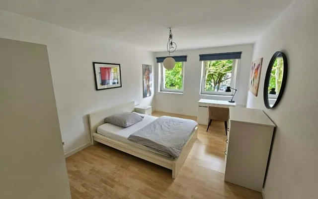 Oeder Weg, Frankfurt - Frankfurt, Germany - Bedroom