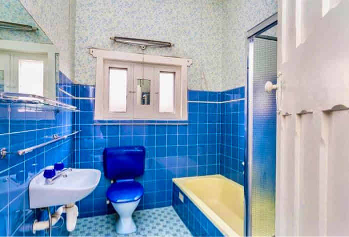 Room in a 5 Bedroom Apartment, 16 Main North Road, City of Prospect, 5082 (Room 2) - Adelaide, South Australia, Australia - Room 3 - Bathroom