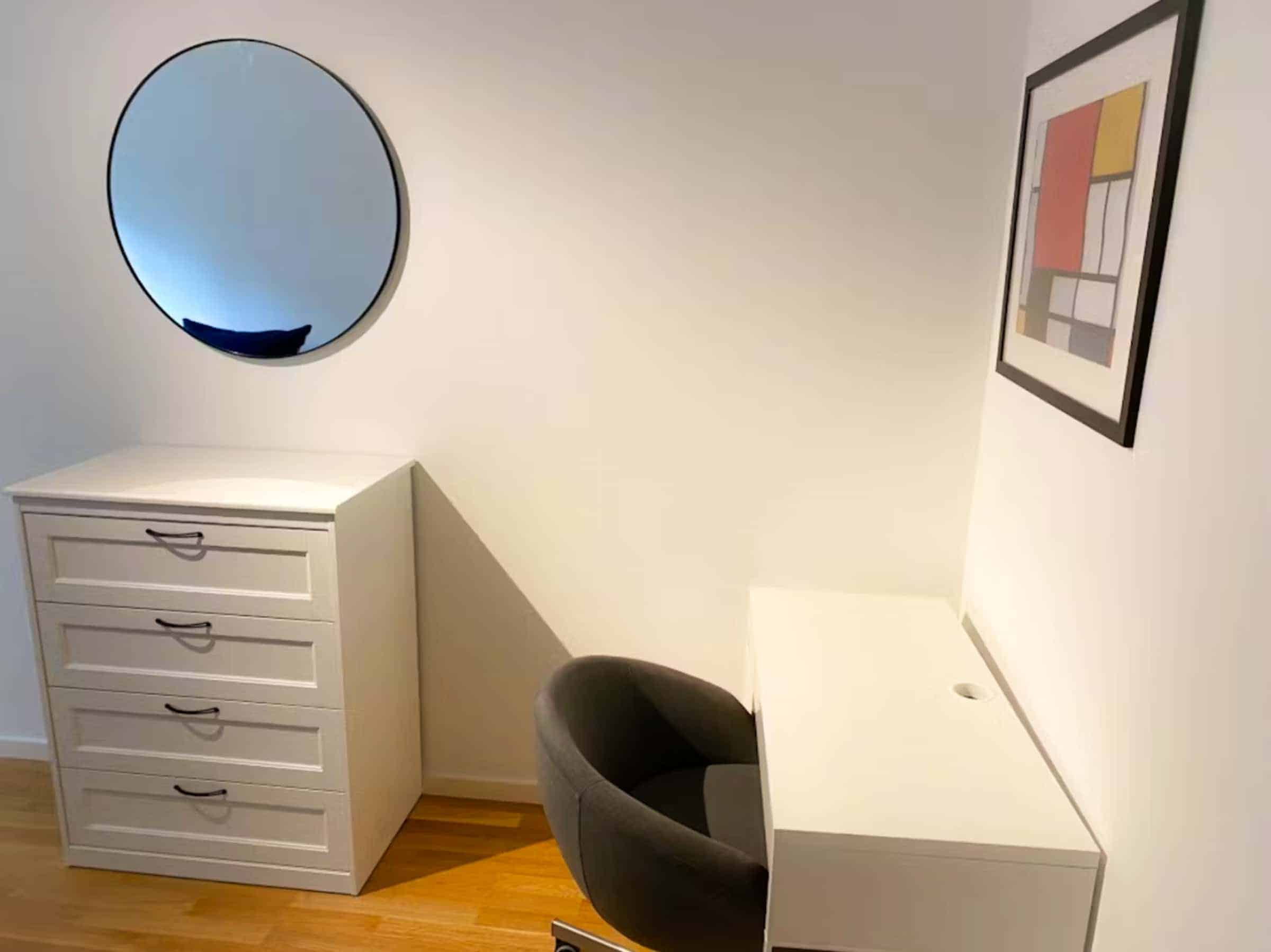 Bettinaplatz, Frankfurt - Frankfurt, Germany - Room 2 - Amenities