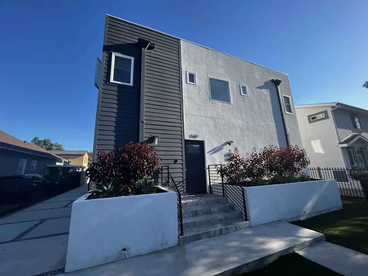 1344 W 37th Pl, Los Angeles - Los Angeles, California, United States - Exterior