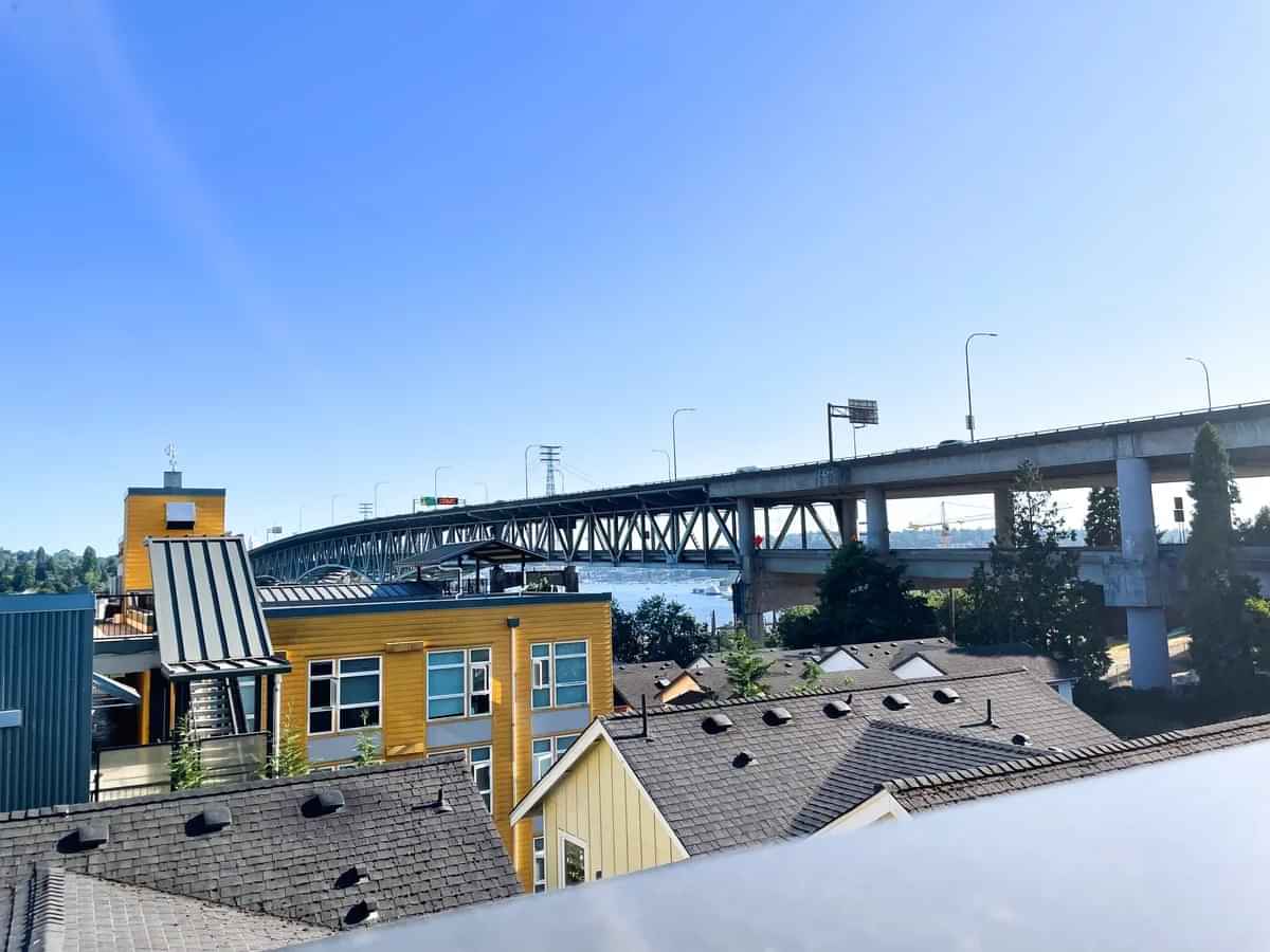 Iris Apartments, Seattle  - Seattle, Washington, United States - Exterior