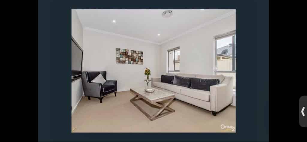 Common Area?w=400&h=260&fit=crop&q=40&auto=format&trim=auto