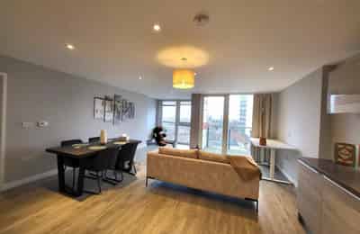 Room in a 3 Bedroom Apartment, Scarbrook Rd, Croydon, CR0 1LY - London, England, United Kingdom - Common Area