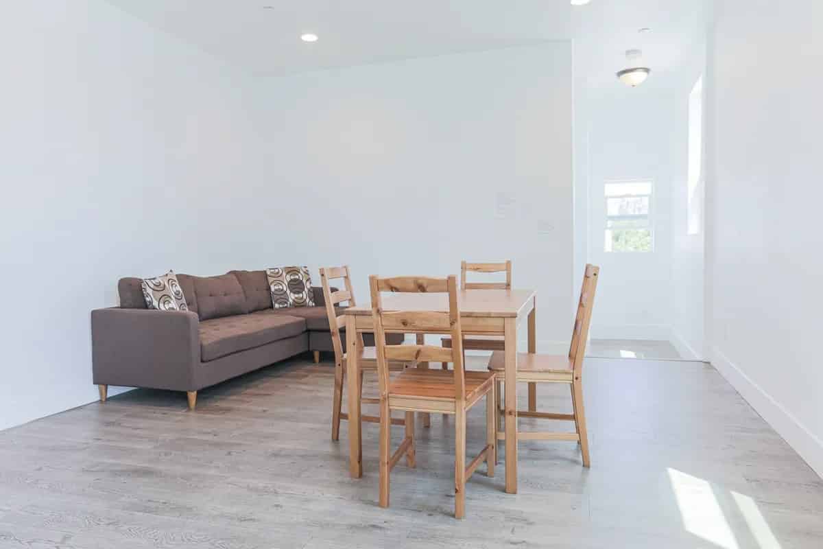 1369 W 36th St, Los Angeles - Los Angeles, California, United States - Common Area