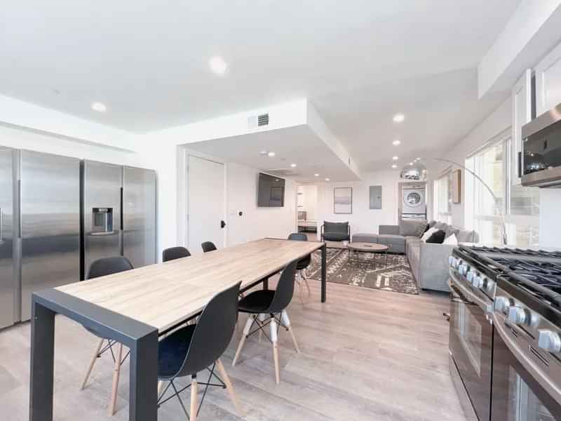 1258 W 37th Dr, Los Angeles - Los Angeles, California, United States - Common Area