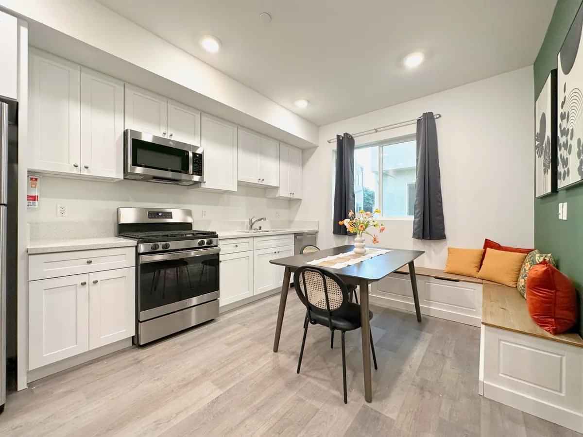 The Green House, Los Angeles - Los Angeles, California, United States - Kitchen