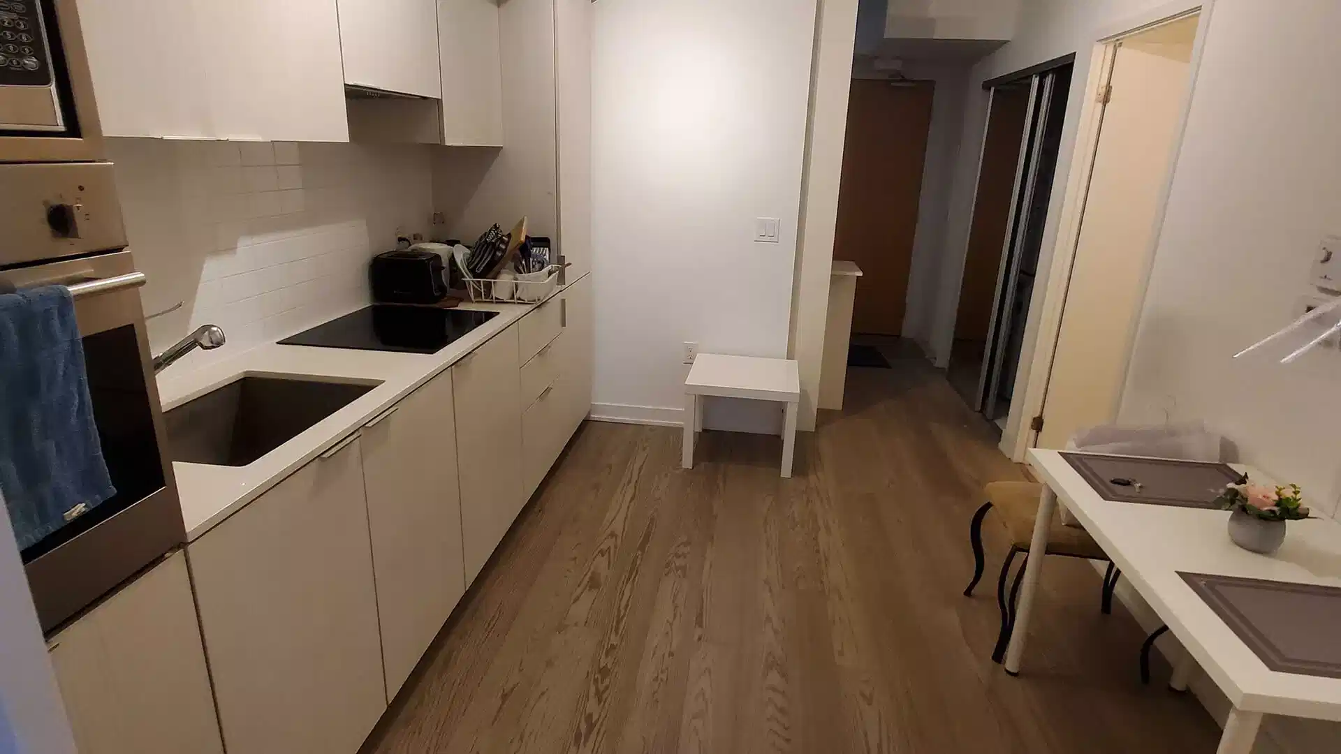 Flex Premium | ON M4Y 0G4_505 - Bedroom?w=400&h=260&fit=crop&q=40&auto=format&trim=auto