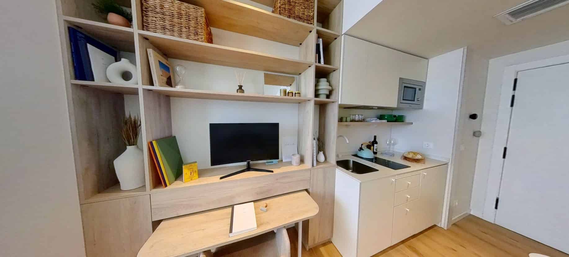 Studio - Bathroom?w=400&h=260&fit=crop&q=40&auto=format&trim=auto