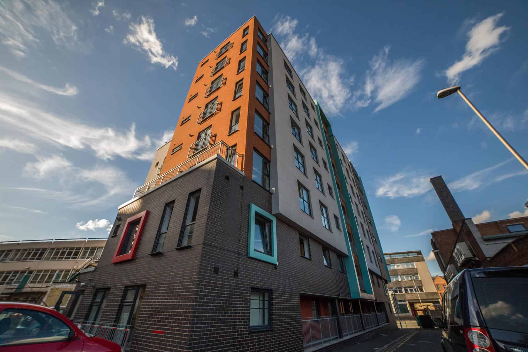 Amenities?w=400&h=260&fit=crop&q=40&auto=format&trim=auto