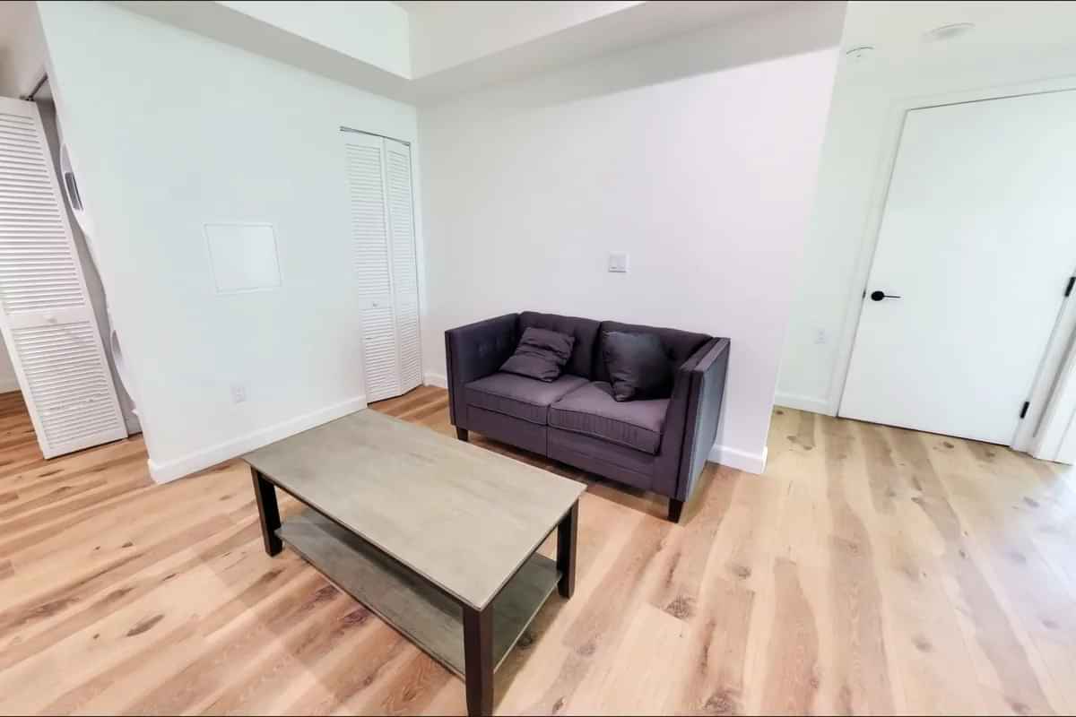 2600 S Catalina St, Los Angeles - Los Angeles, California, United States - Common Area