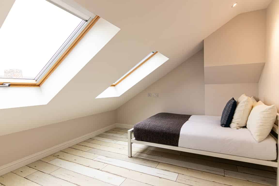 Room in a 7 Bedroom Apartment, 61 Langton Road, Liverpool L15 2HS - Liverpool, England, United Kingdom - Room 5 - Bedroom