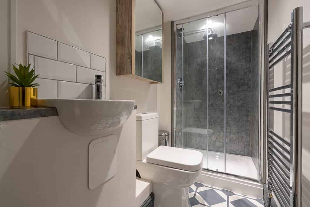 1 Bedroom Apartment,1 Rodney Street, Liverpool L1 9ED (Flat 2) - Liverpool, England, United Kingdom - 1 Bedroom Apartment - Bathroom