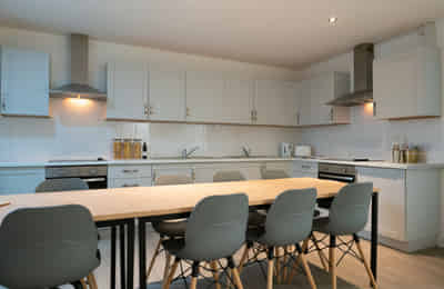 Bedroom 3 - Bedroom?w=400&h=260&fit=crop&q=40&auto=format&trim=auto