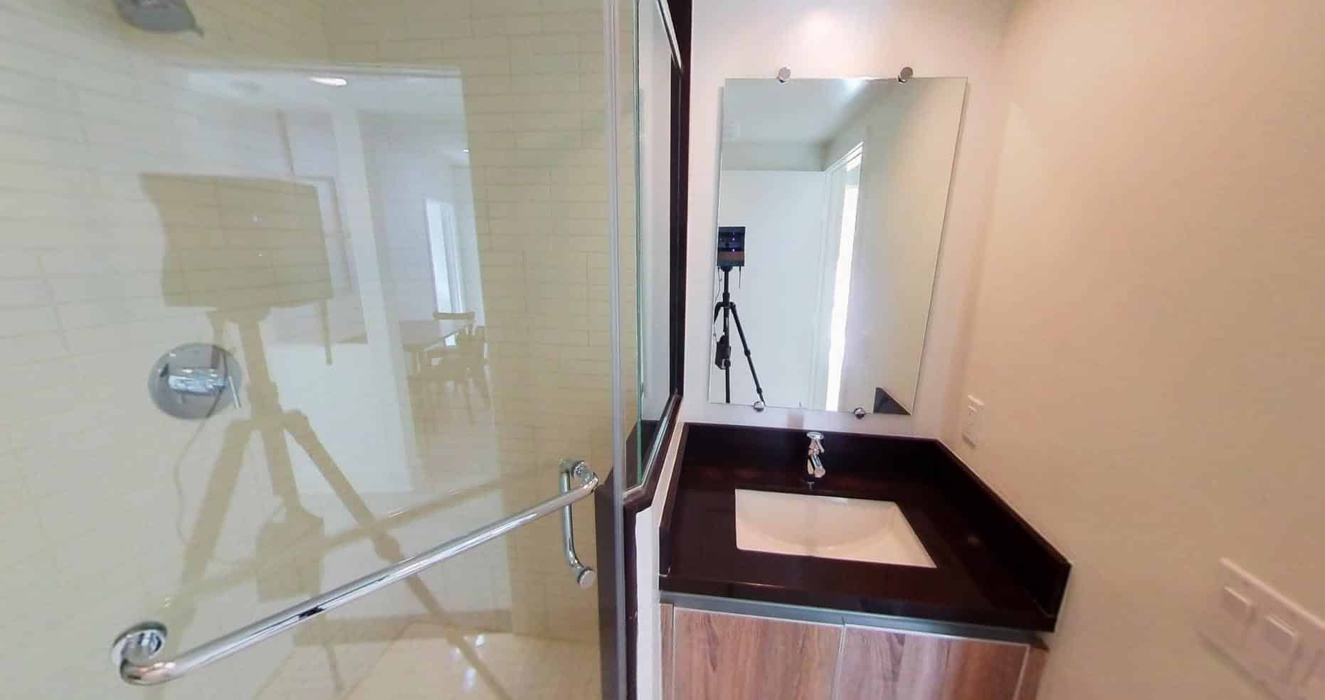 Common Area?w=400&h=260&fit=crop&q=40&auto=format&trim=auto