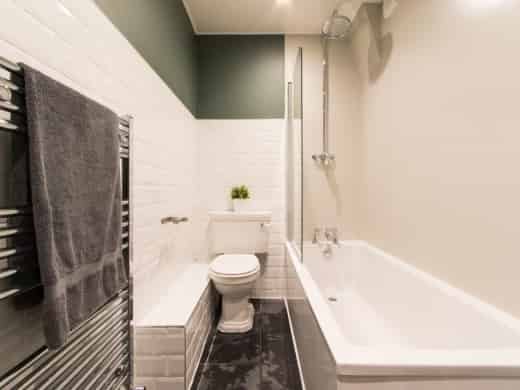 Room in a 6 Bedroom Apartment, 38 Woodcroft Road, Liverpool L15 2HQ - Liverpool, England, United Kingdom - Bedroom 1 - Bathroom