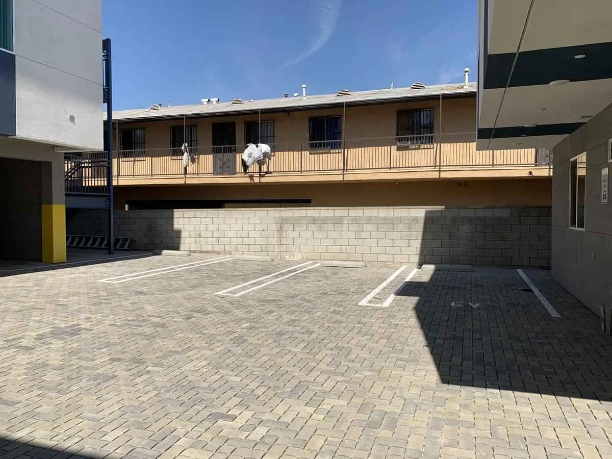 The Alice (623 N Normandie Ave), Los Angeles - Los Angeles, California, United States - Exterior