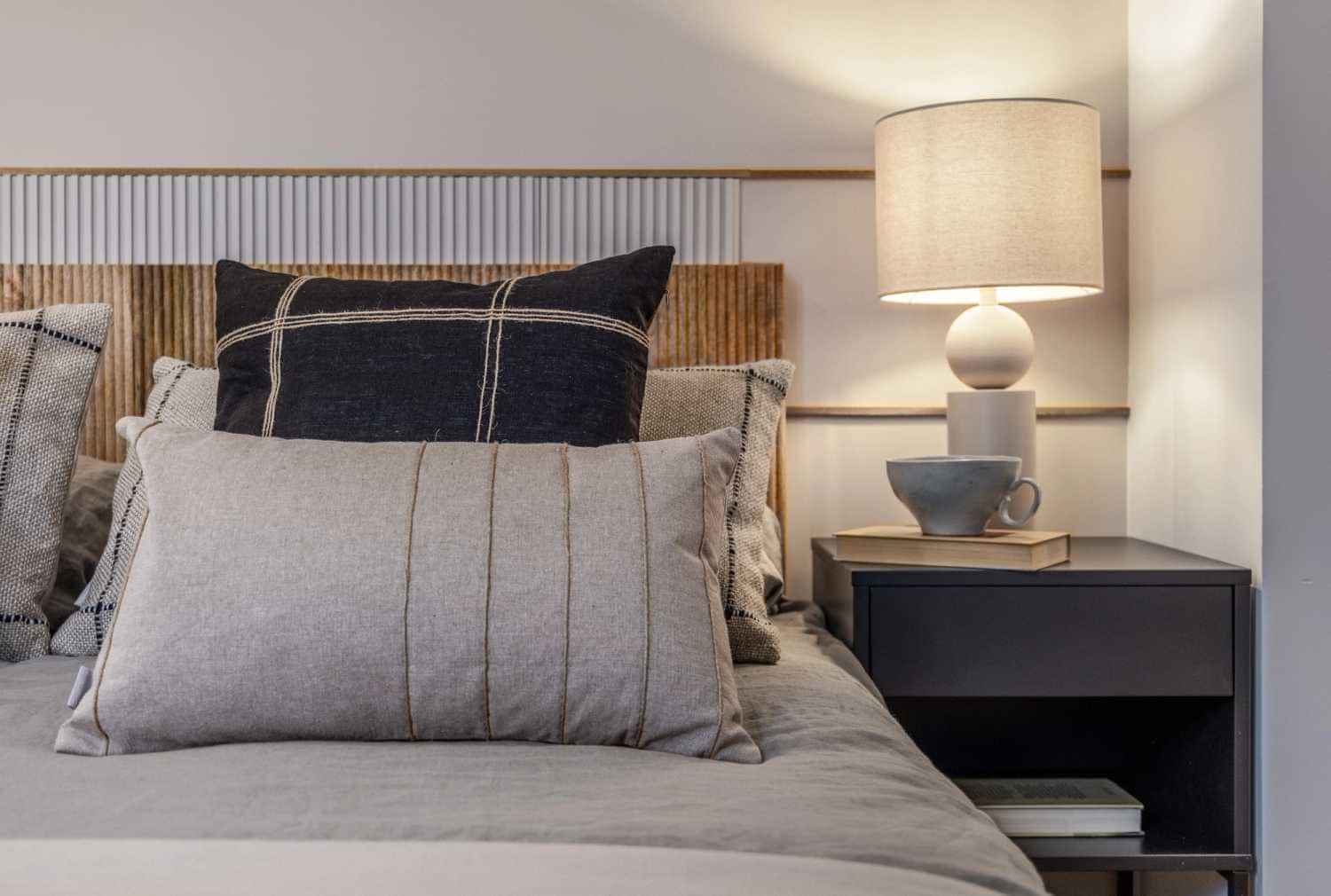 Common Area?w=400&h=260&fit=crop&q=40&auto=format&trim=auto