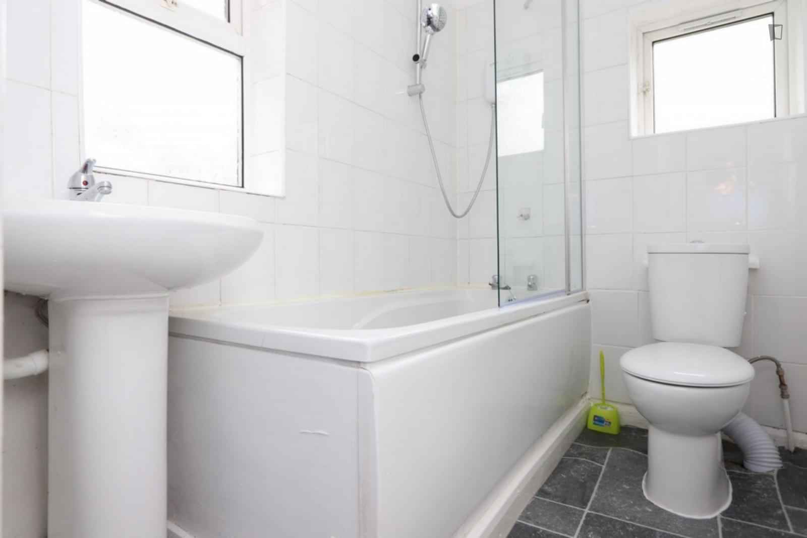 Room in a 5 Bedroom Apartment, Meyrick Rd, London, NW10 2EL - London, England, United Kingdom - Bedroom 2 - Bathroom