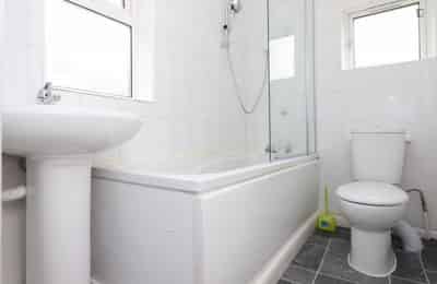 Room in a 5 Bedroom Apartment, Meyrick Rd, London, NW10 2EL - London, England, United Kingdom - Bedroom 2 - Bathroom
