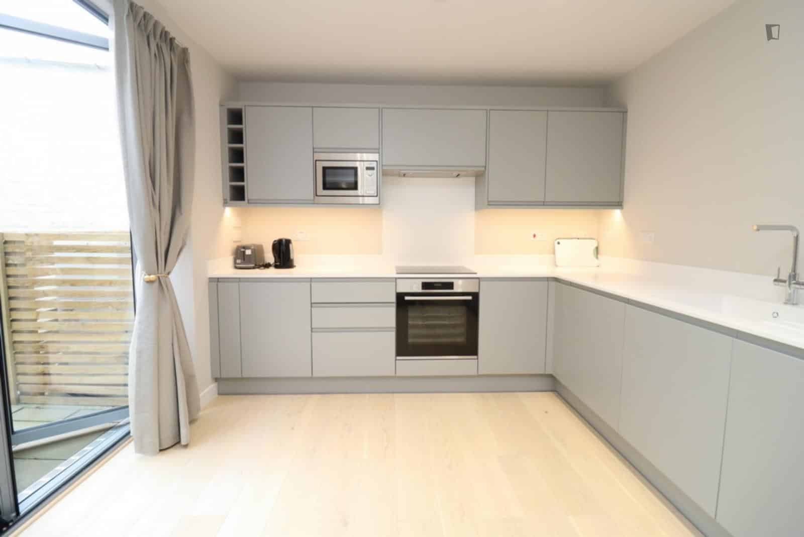 Room in a 7 Bedroom Apartment, Lower Boston Rd, London, W7 3TP - London, England, United Kingdom - Bedroom 1  - Kitchen