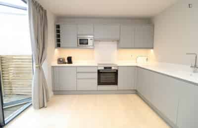 Room in a 7 Bedroom Apartment, Lower Boston Rd, London, W7 3TP - London, England, United Kingdom - Bedroom 1 - Kitchen