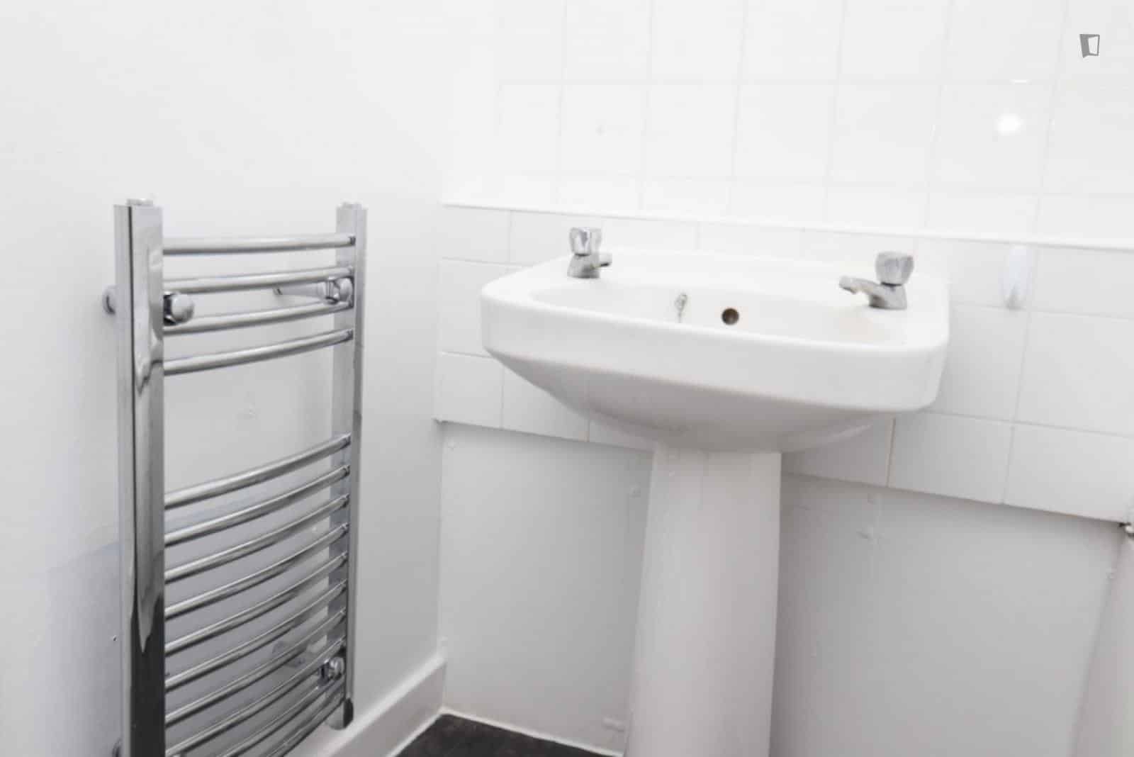 Room in a 4 Bedroom Apartment, Bakersfield, London, N7 0LU (Room 1) - London, England, United Kingdom - Bedroom 1  - Bathroom