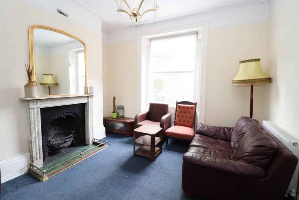 Room in a 5 Bedroom Apartment, Bow Rd, London, E3 2AN - London, England, United Kingdom - Common Area