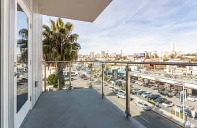 Maxwell, Los Angeles - Los Angeles, California, United States - Exterior