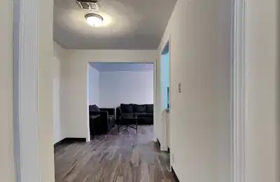 807 S Locust St-7, Champaign - Champaign, Illinois, United States - Common Area