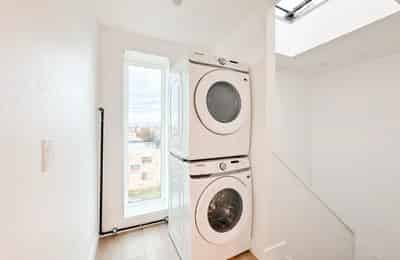 1338 West 35th Place, Los Angeles - Los Angeles, California, United States - Amenities