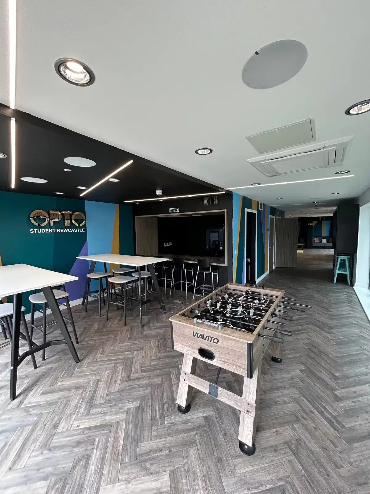 Opto, Newcastle Upon Tyne - Newcastle Upon Tyne, England, United Kingdom - Amenities